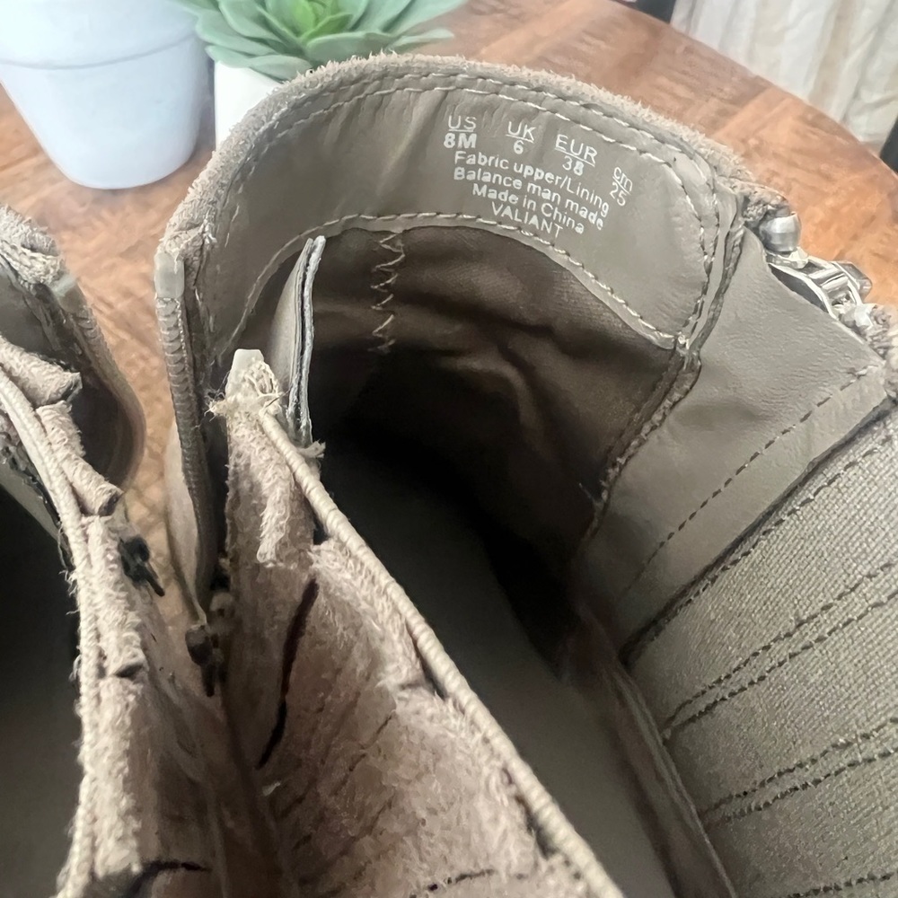 Womens - tan ankle booties size 8 - Picture 5 of 7